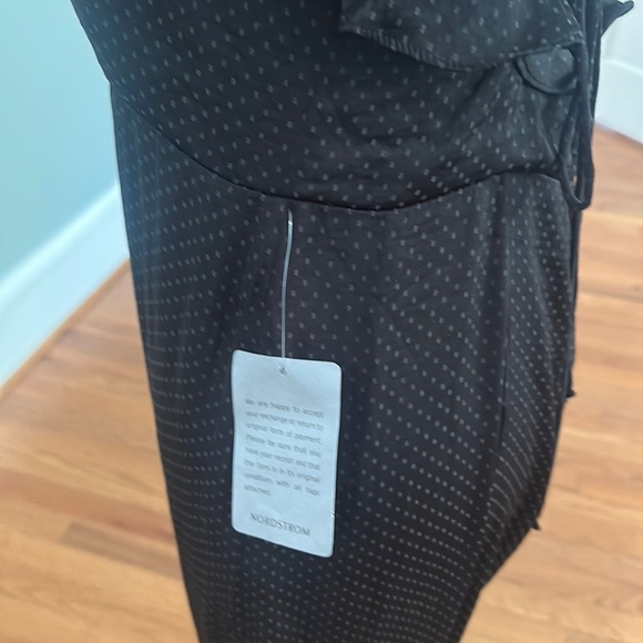 NSR ruffle neckline sleeveless jumpsuit size large - Picture 6 of 8